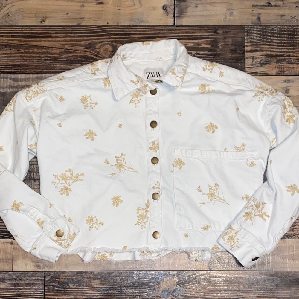 Zara white and Gold metallic Floral Button-Up Denim Jacket